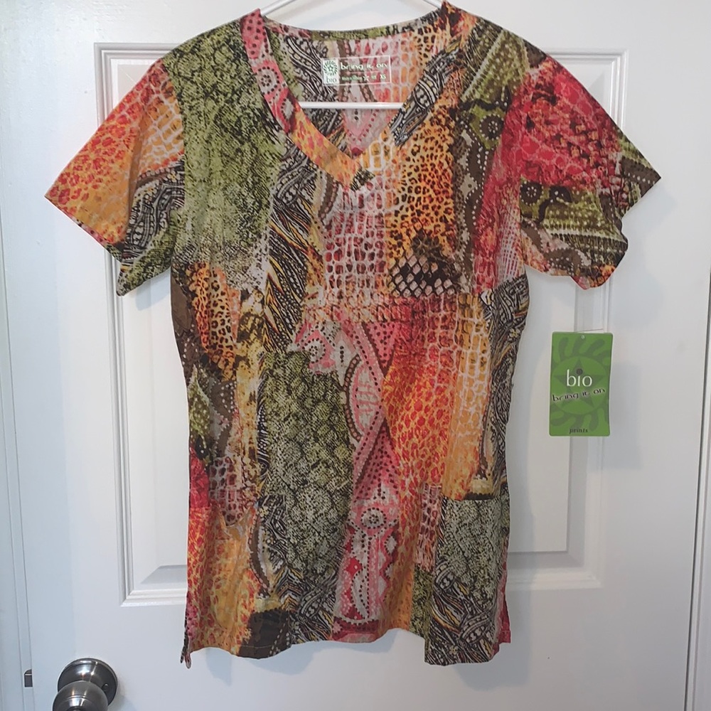 Multicolored scrub top